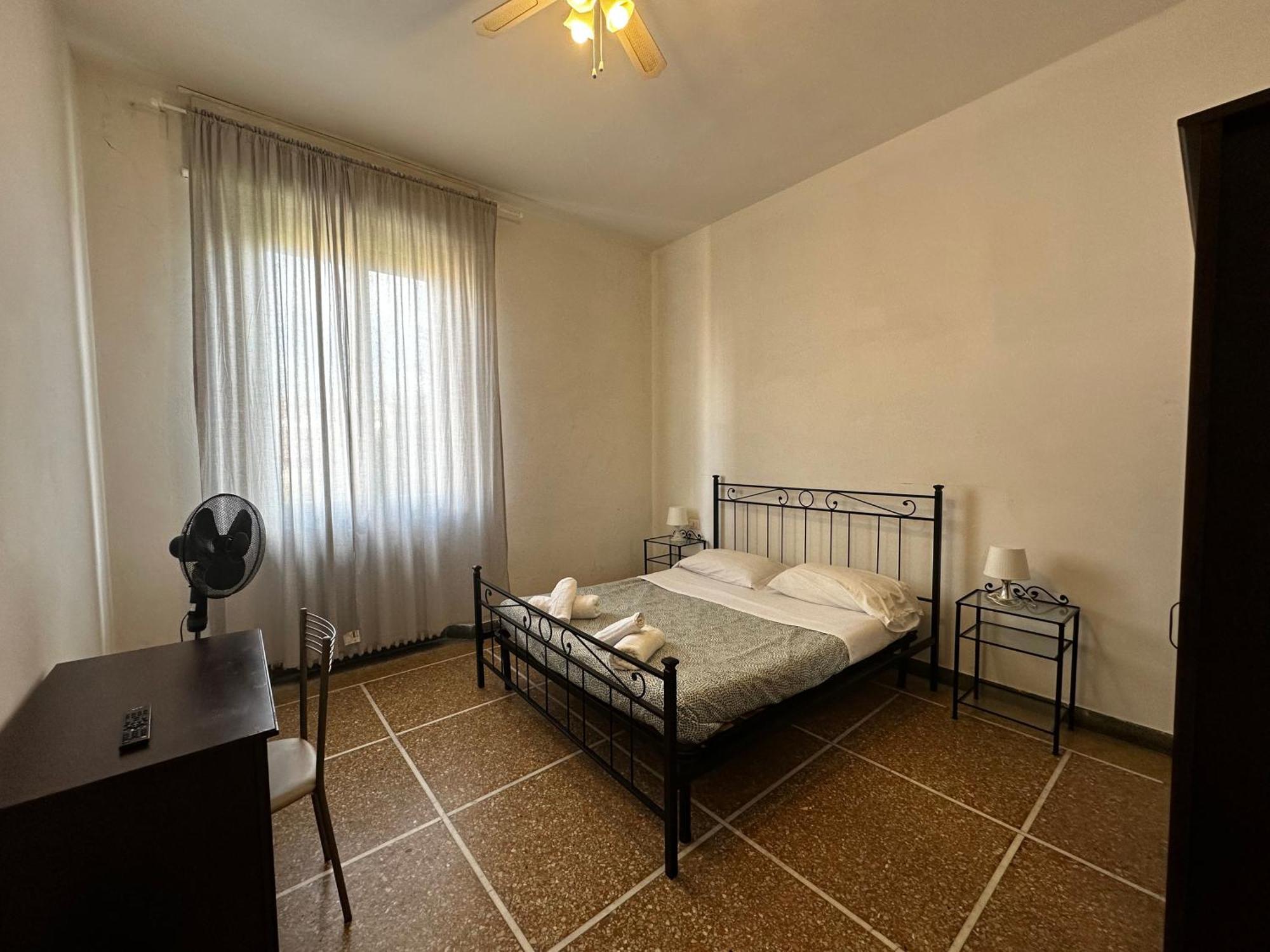 Holiday Pisa Gare 2 Bed & Breakfast エクステリア 写真